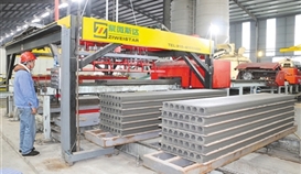 德勝釩鈦：實(shí)業(yè)為基 智能制造